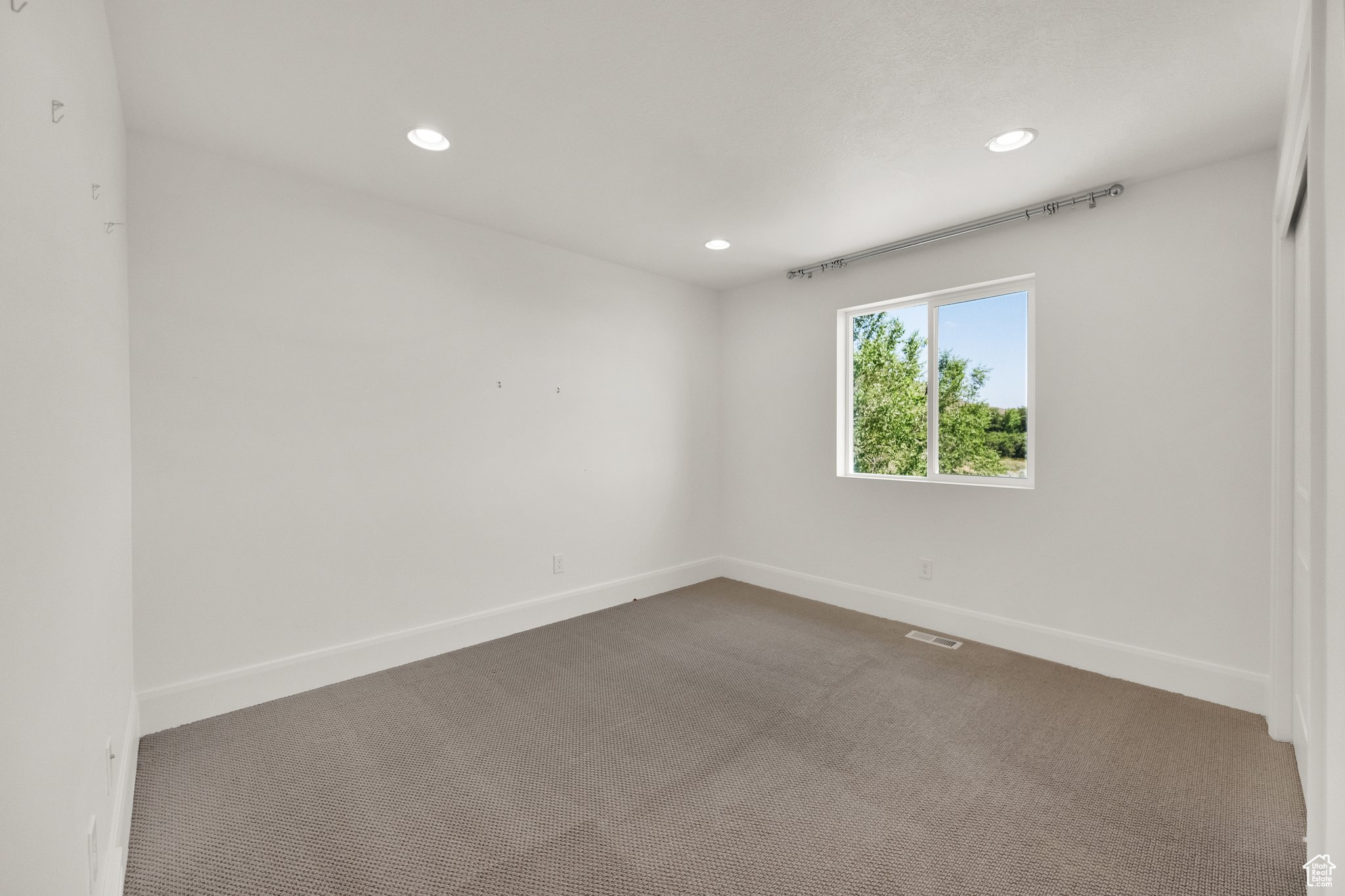 ORCHARD RIDGE EST 201 - Residential