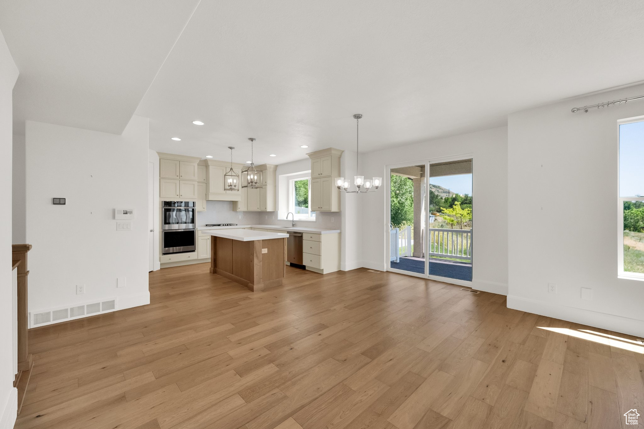 ORCHARD RIDGE EST 201 - Residential