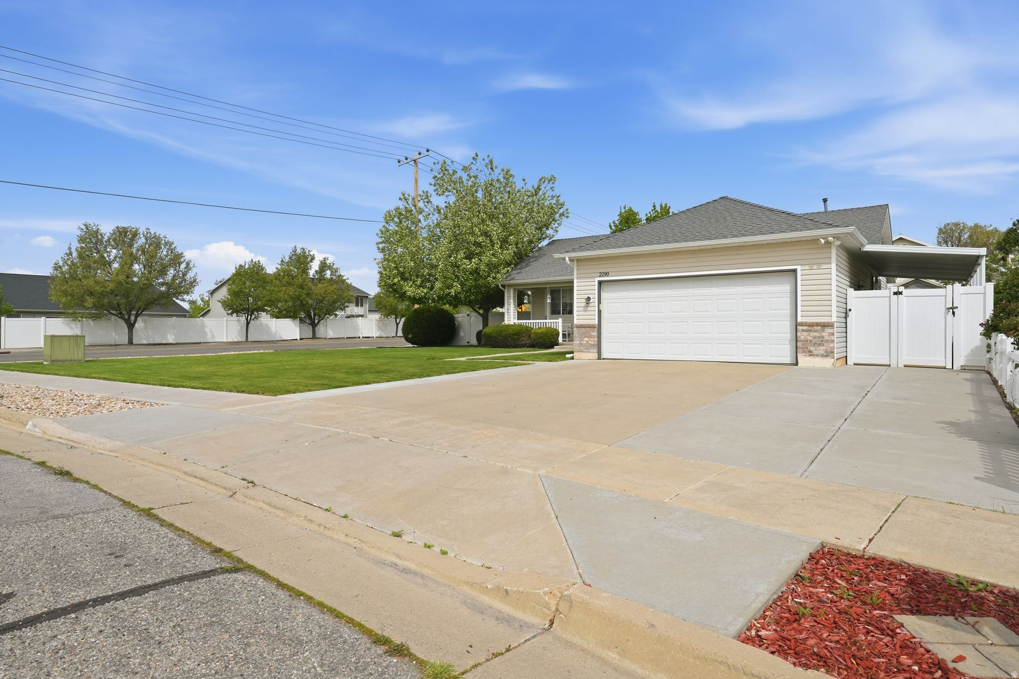 LAYTON SEASONS - Residential