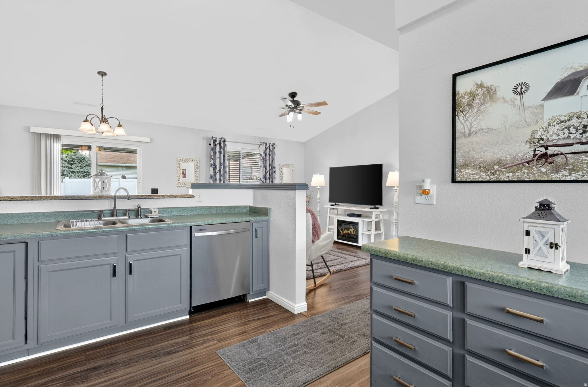 LAYTON SEASONS - Residential