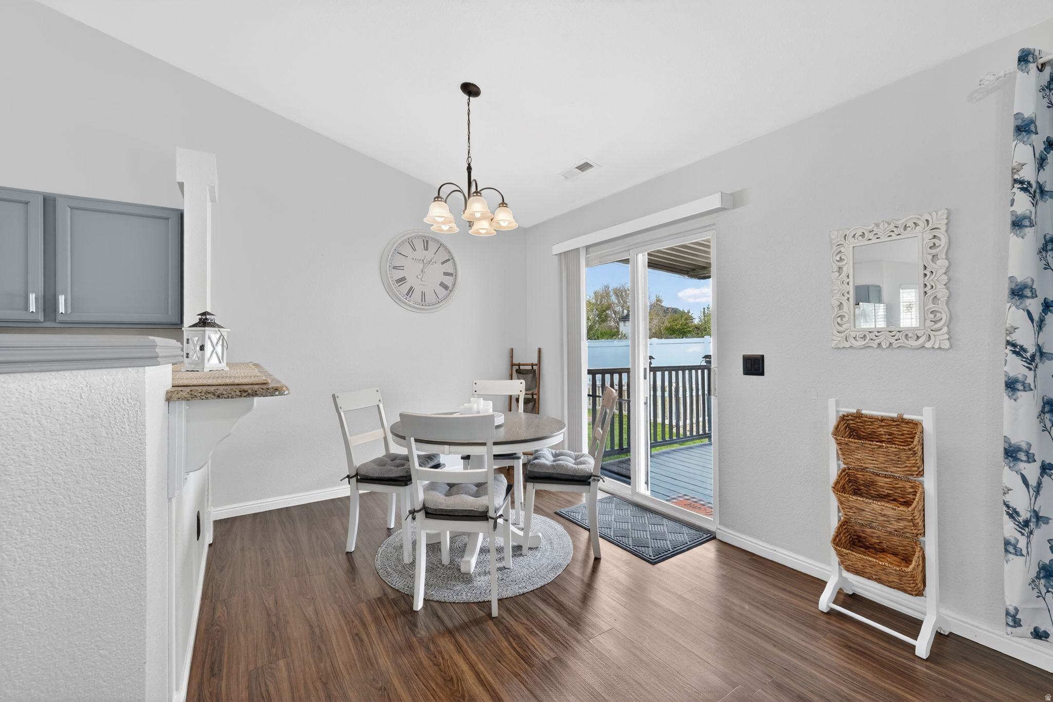 LAYTON SEASONS - Residential