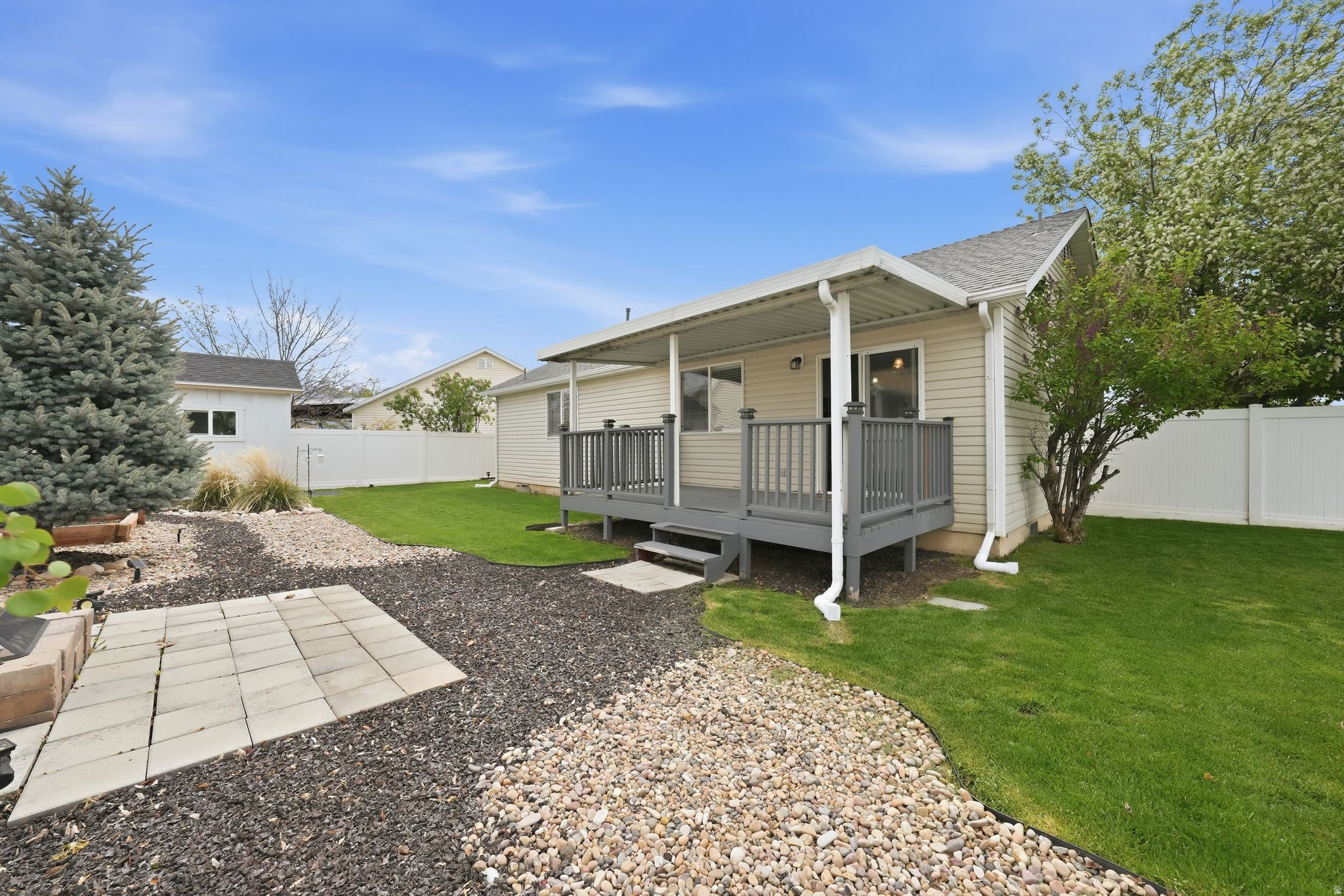 LAYTON SEASONS - Residential