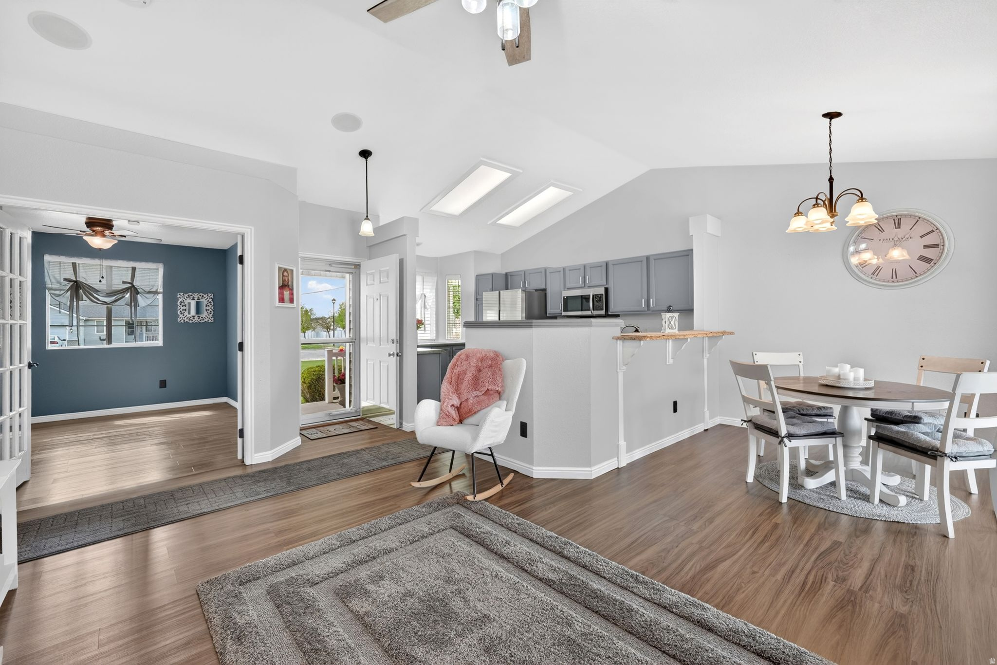 LAYTON SEASONS - Residential