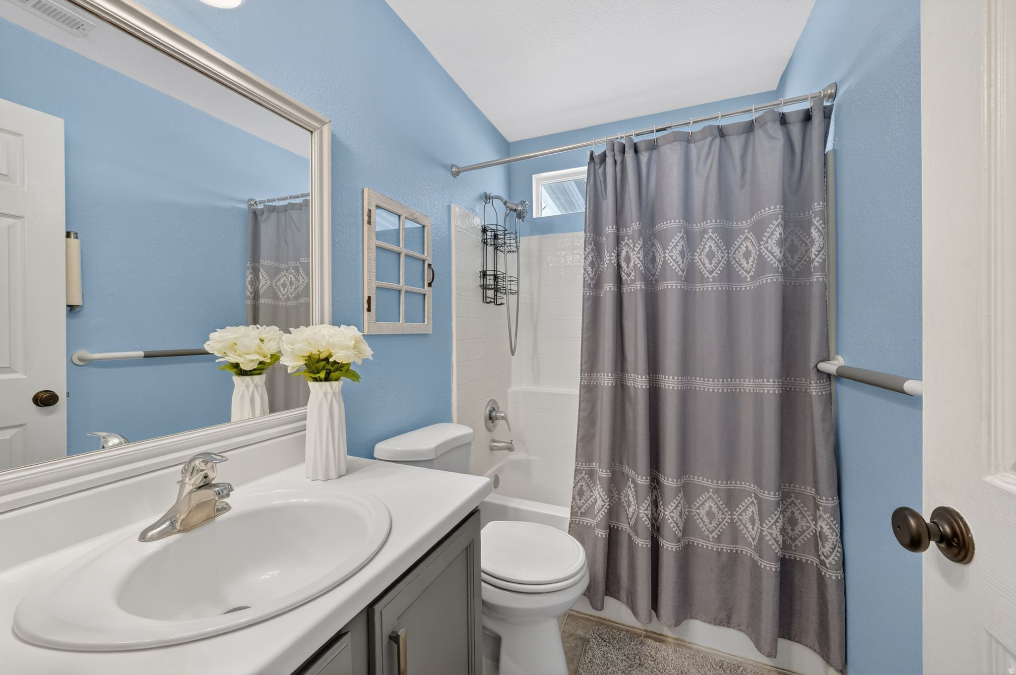 LAYTON SEASONS - Residential