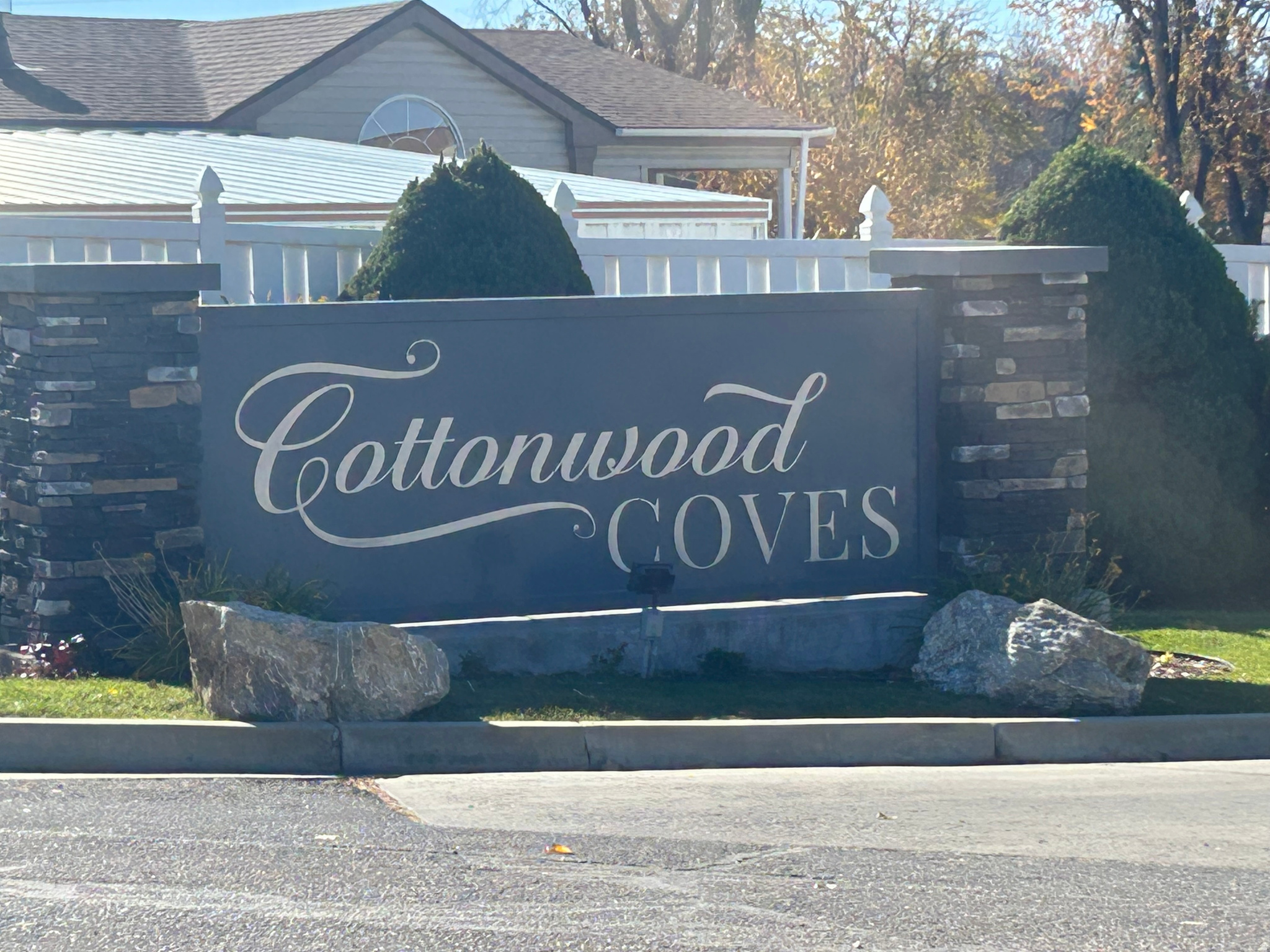 COTTONWOOD COVES - Residential