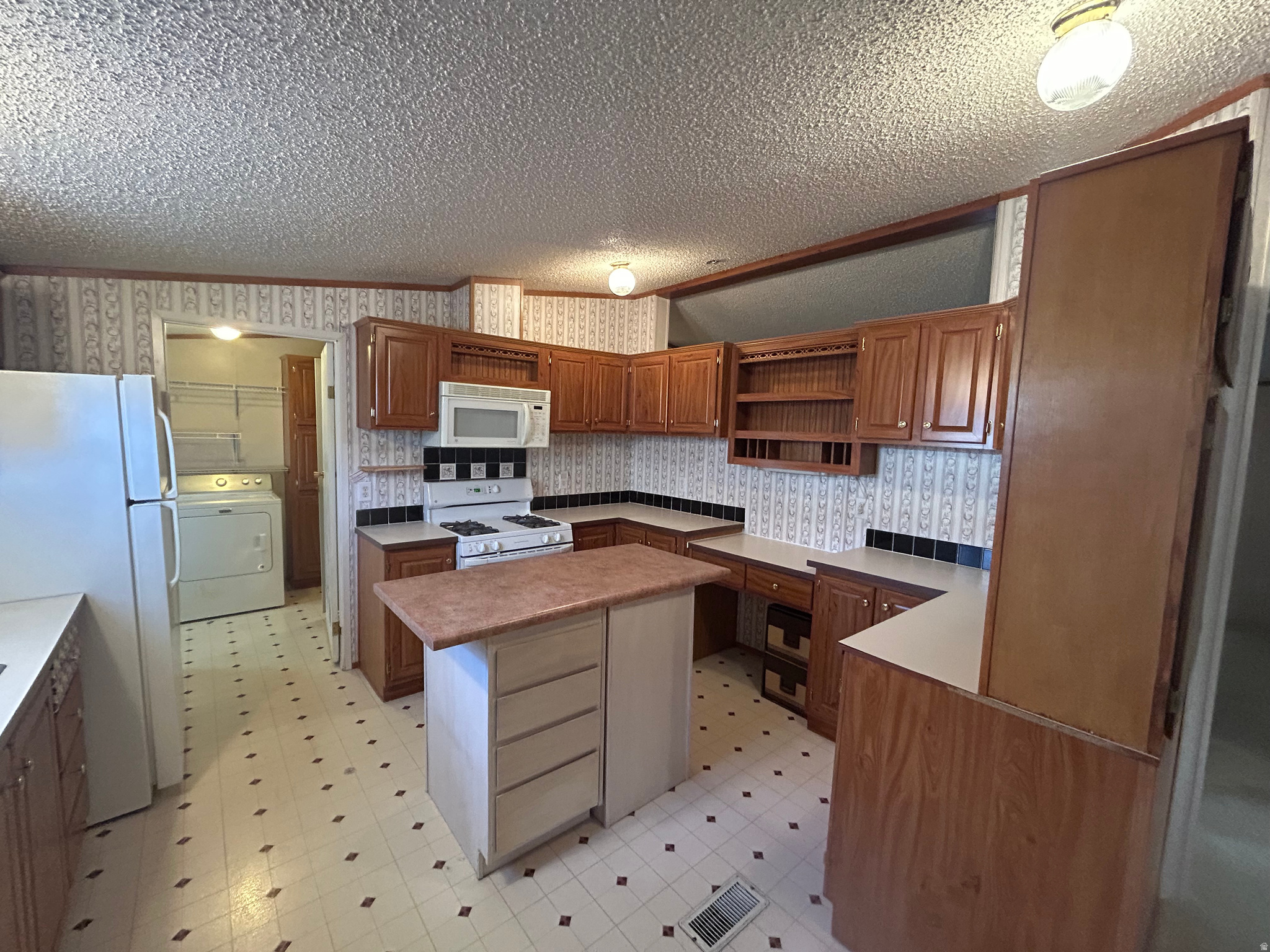 COTTONWOOD COVES - Residential