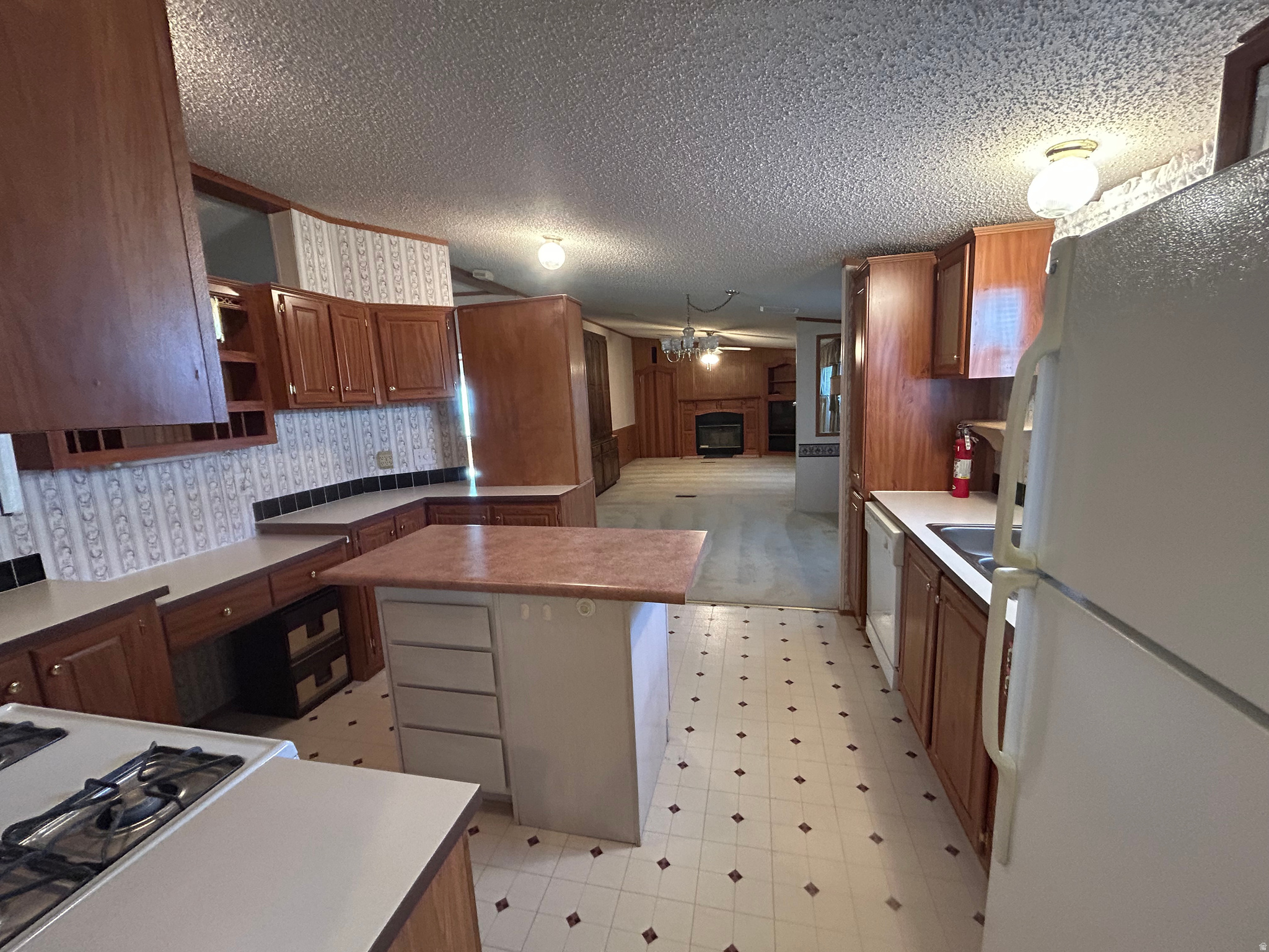 COTTONWOOD COVES - Residential