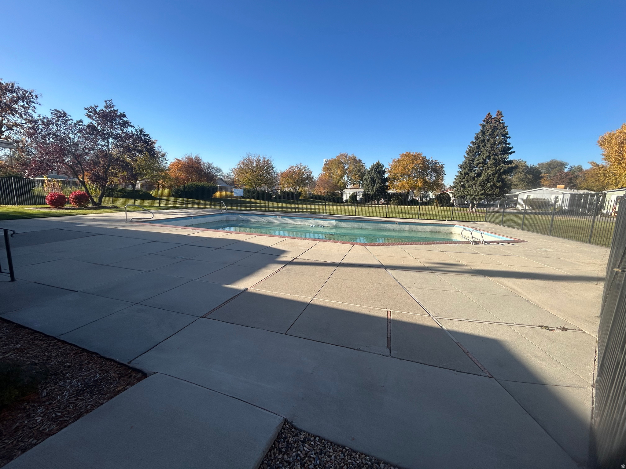 COTTONWOOD COVES - Residential