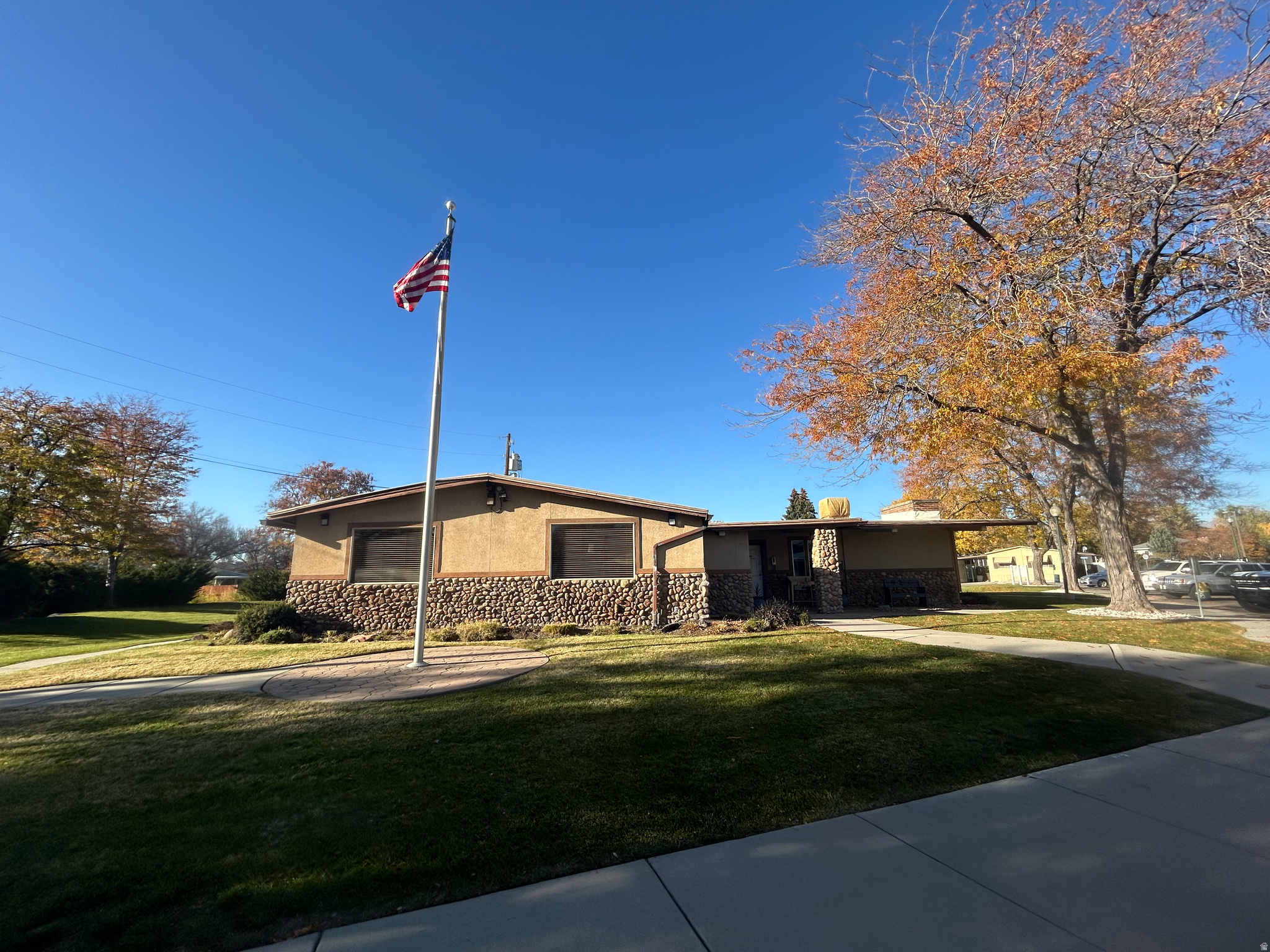 COTTONWOOD COVES - Residential