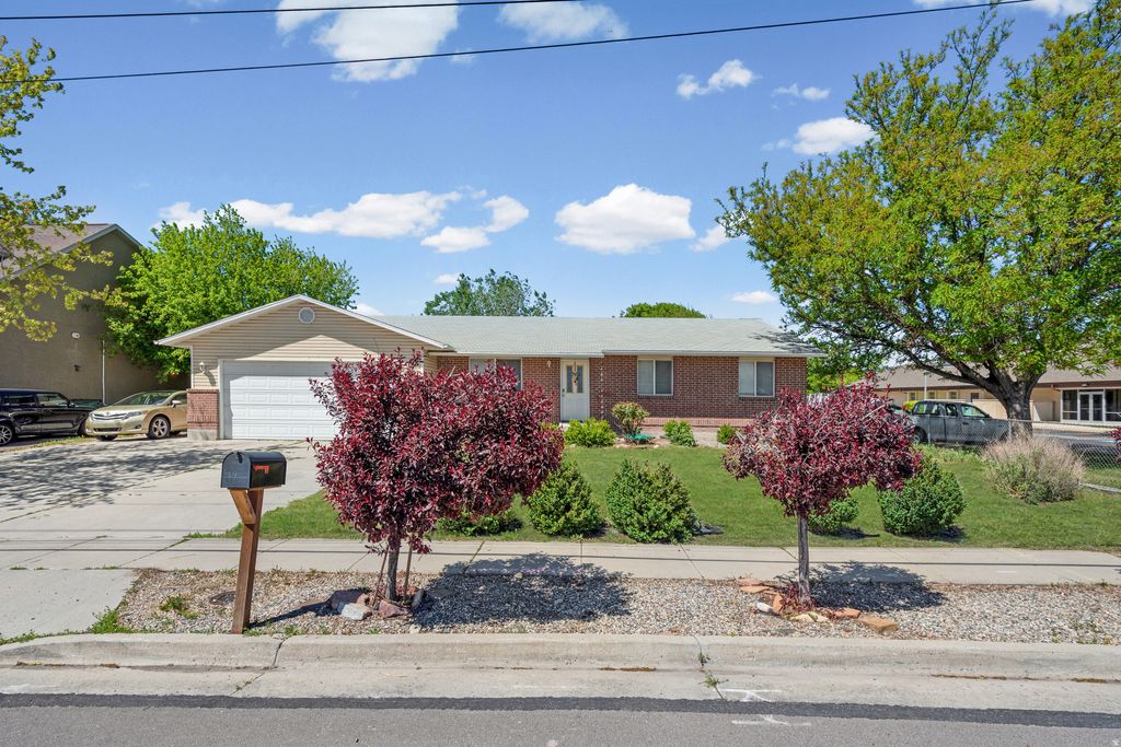 Photo of 7402 S TEMPLE DR W, West Jordan, UT 84084 (MLS # 2156398)