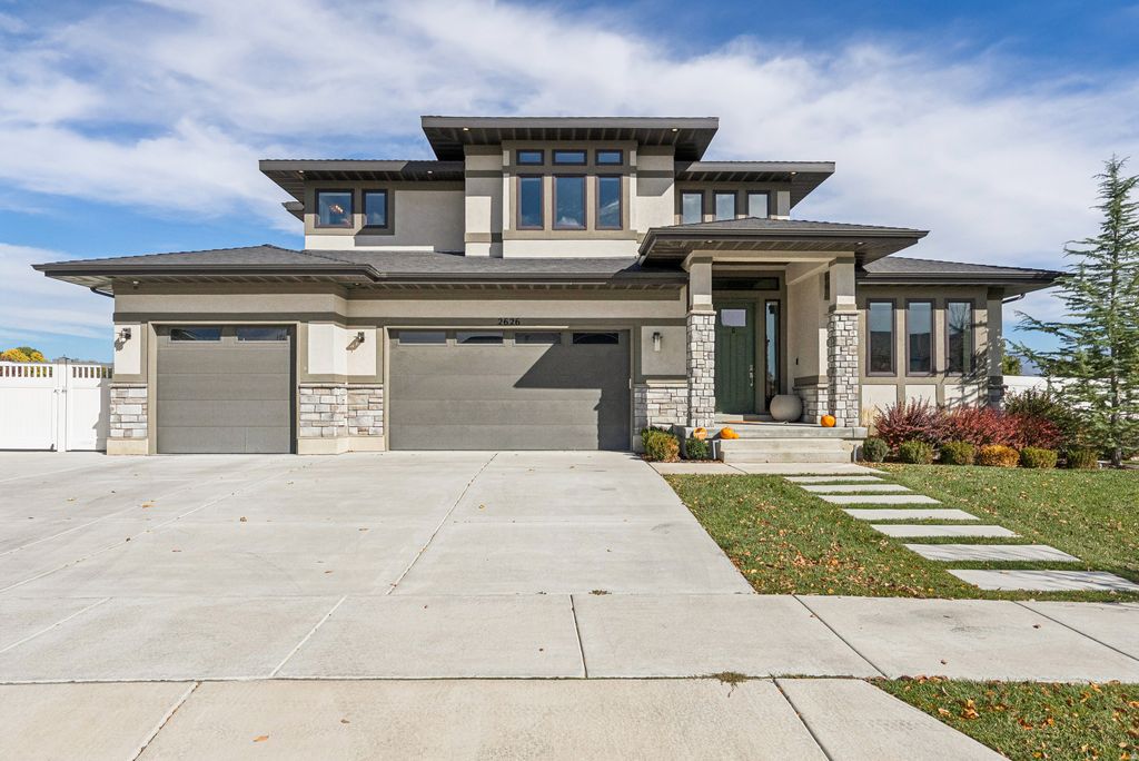 Photo of 2626 W MIDAS SIDE WAY, Riverton, UT 84065 (MLS # 2120199)