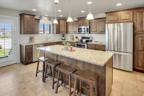 Tiny photo for 3250 W 1075 N, Layton, UT 84041 (MLS # 2144725)