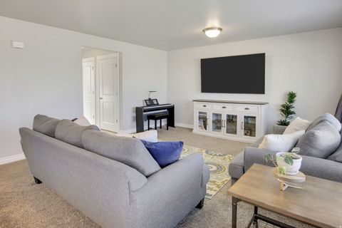 Tiny photo for 3250 W 1075 N, Layton, UT 84041 (MLS # 2144725)