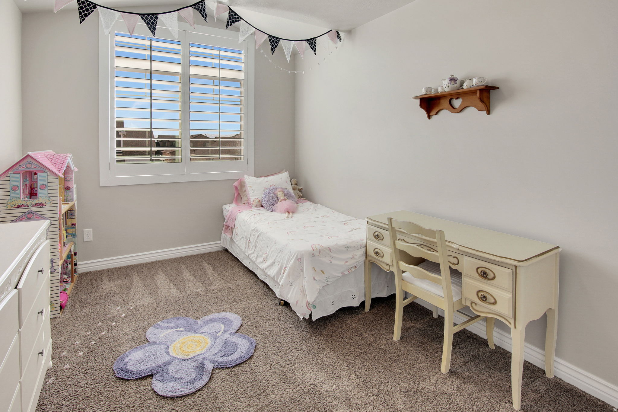 COLES CROSSING - Residential