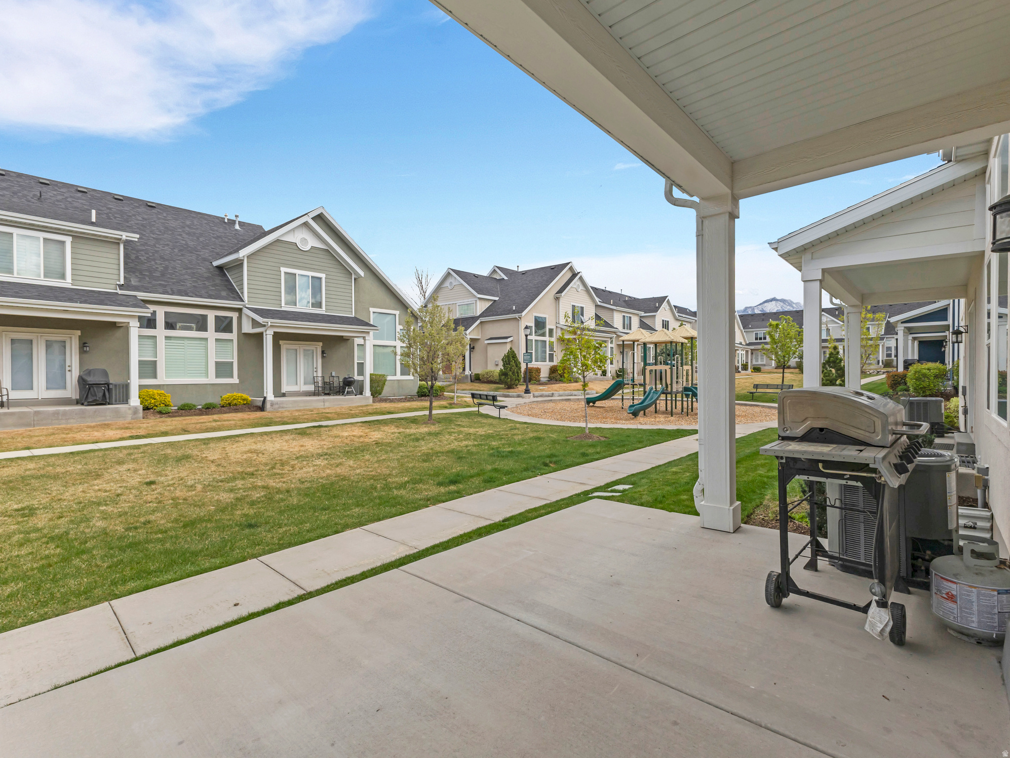 COTTAGES AT SANDY HOA - Residential