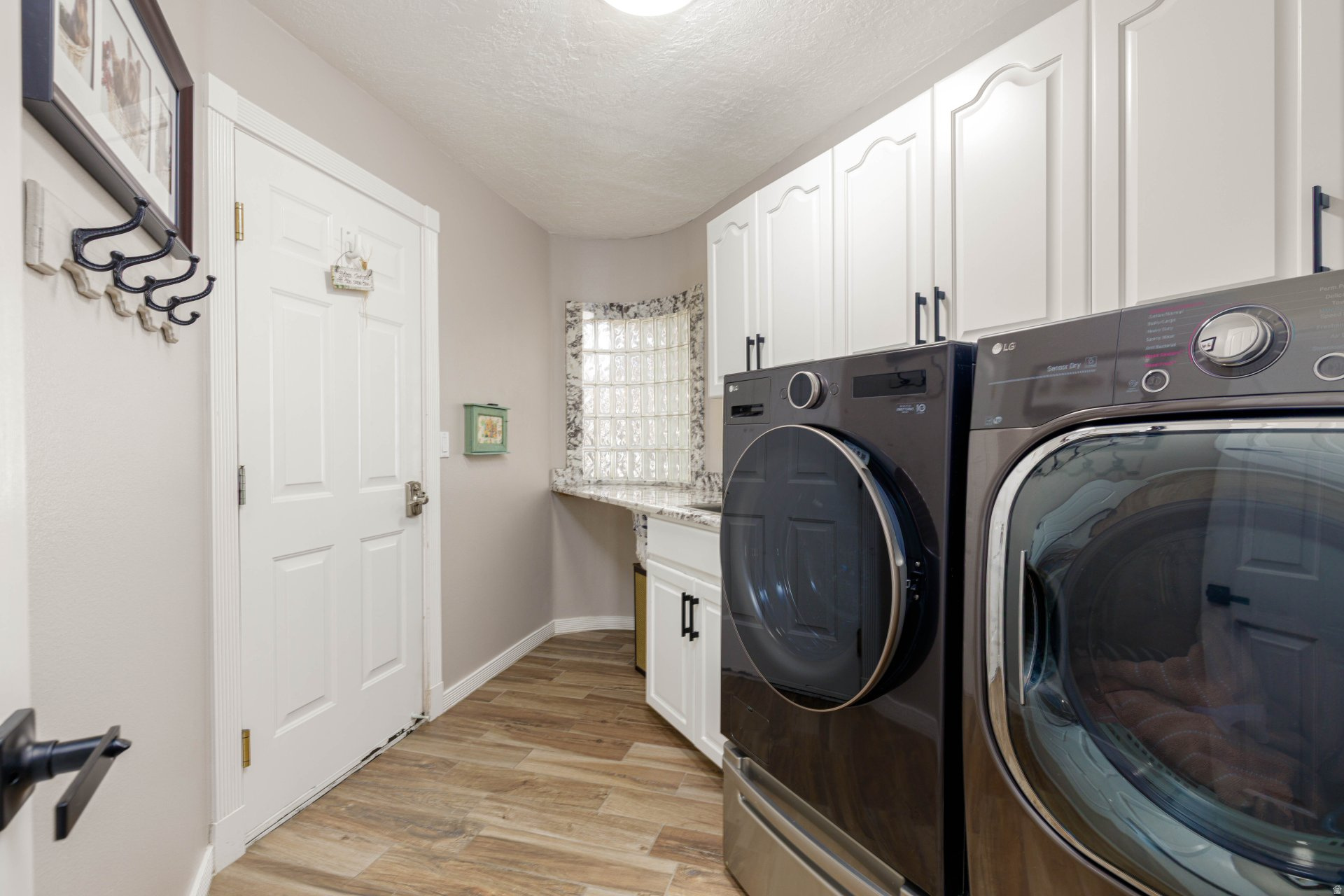 RIVERWOOD 1 CONDO - Residential