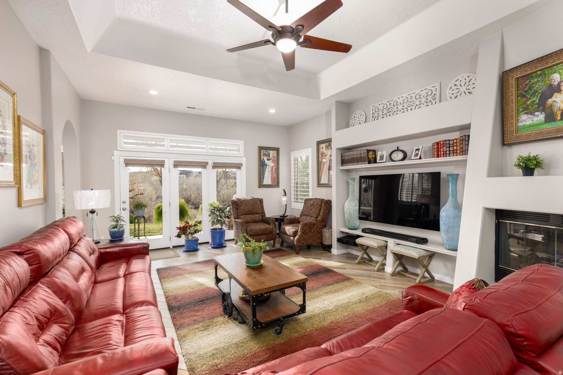 RIVERWOOD 1 CONDO - Residential