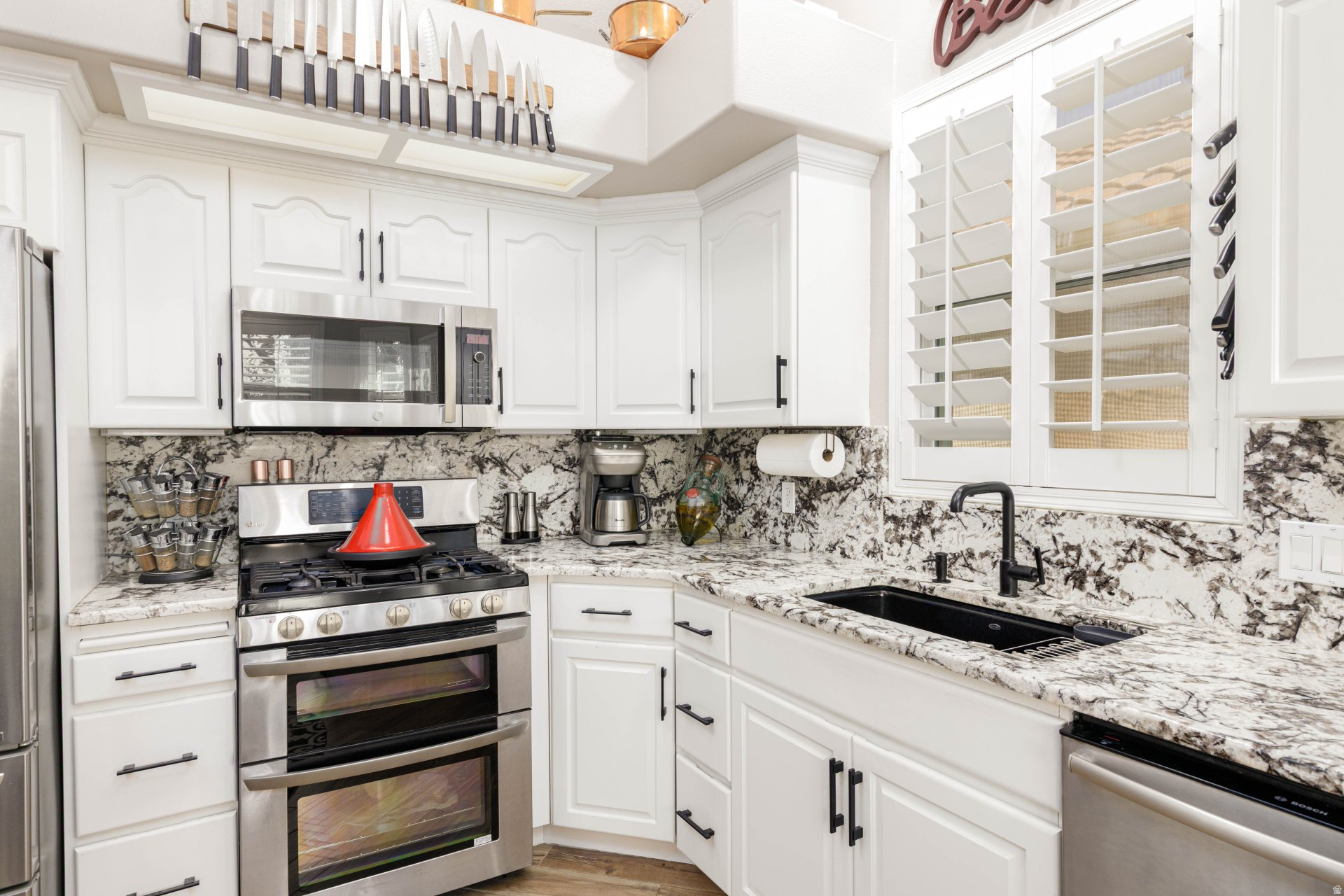 RIVERWOOD 1 CONDO - Residential