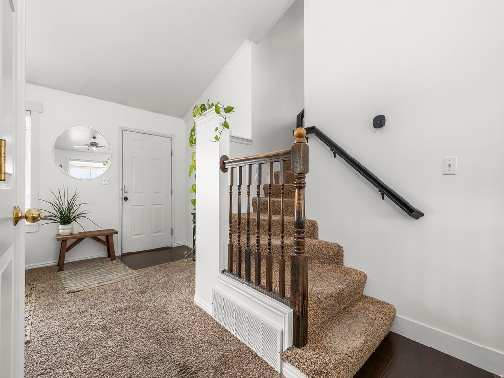 Photo of 2101 W 1835 N, Lehi, UT 84043 (MLS # 2156122)