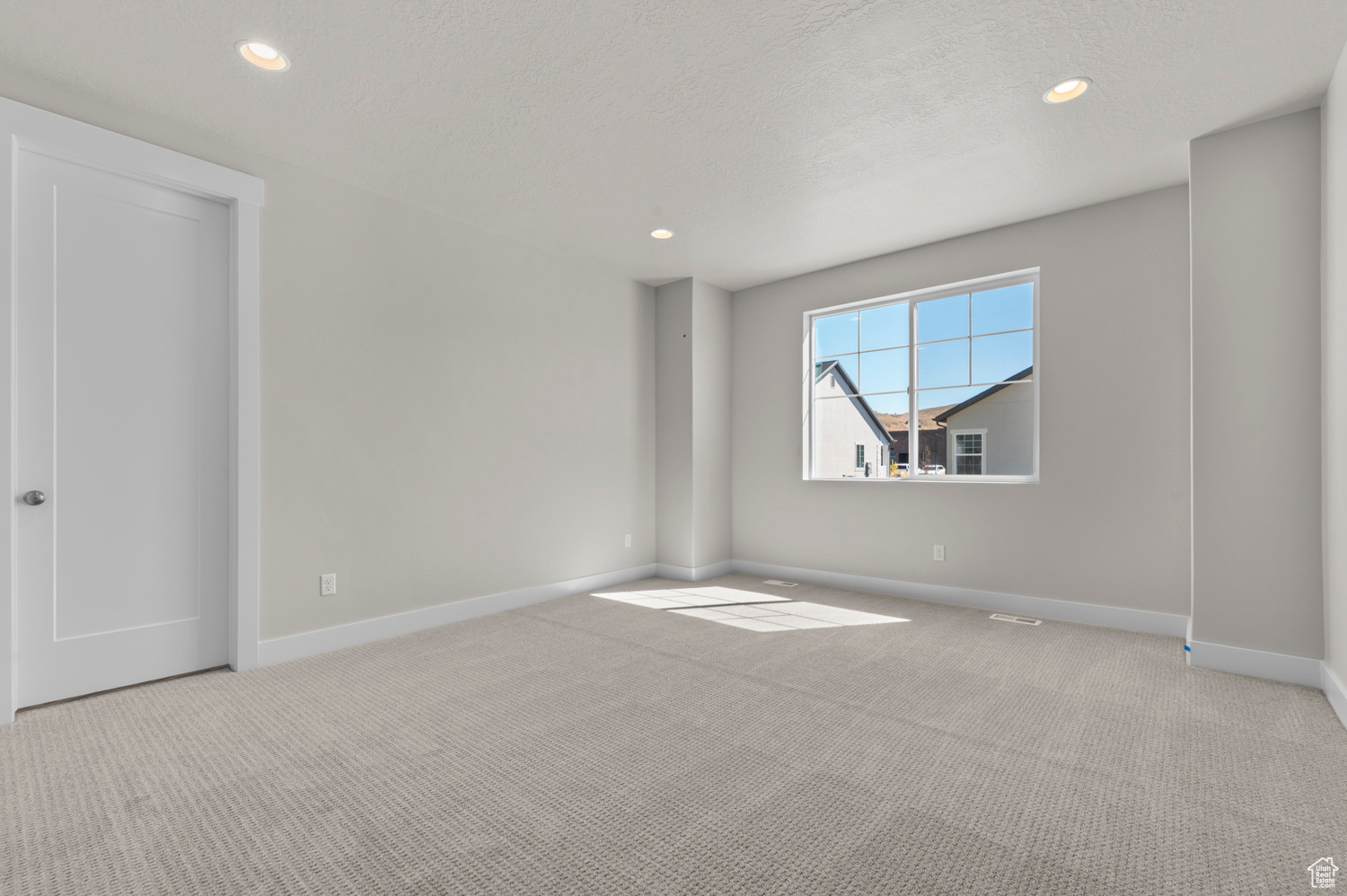 OVERLAND COLLECTION V2 248 - Residential