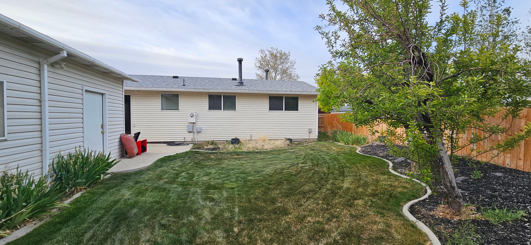 HAZELHURST #6 - Residential