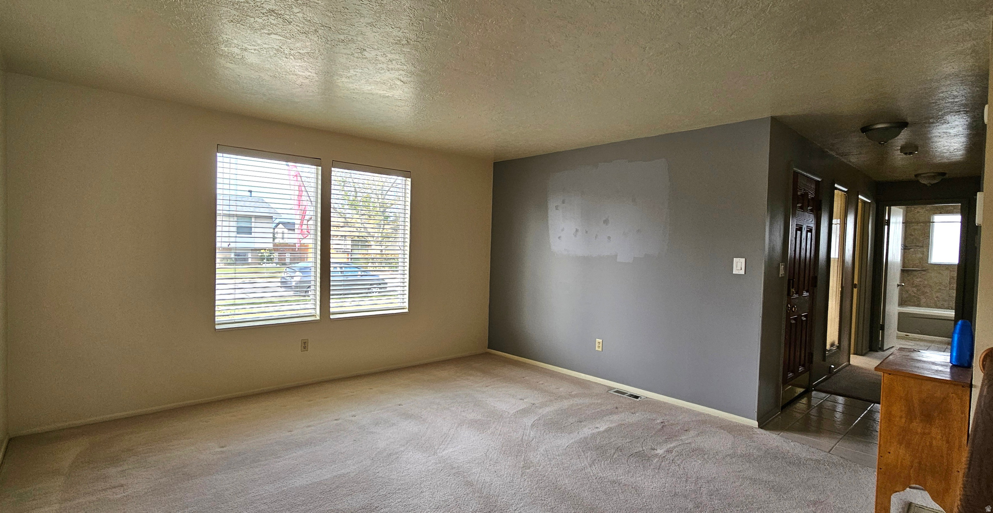 HAZELHURST #6 - Residential