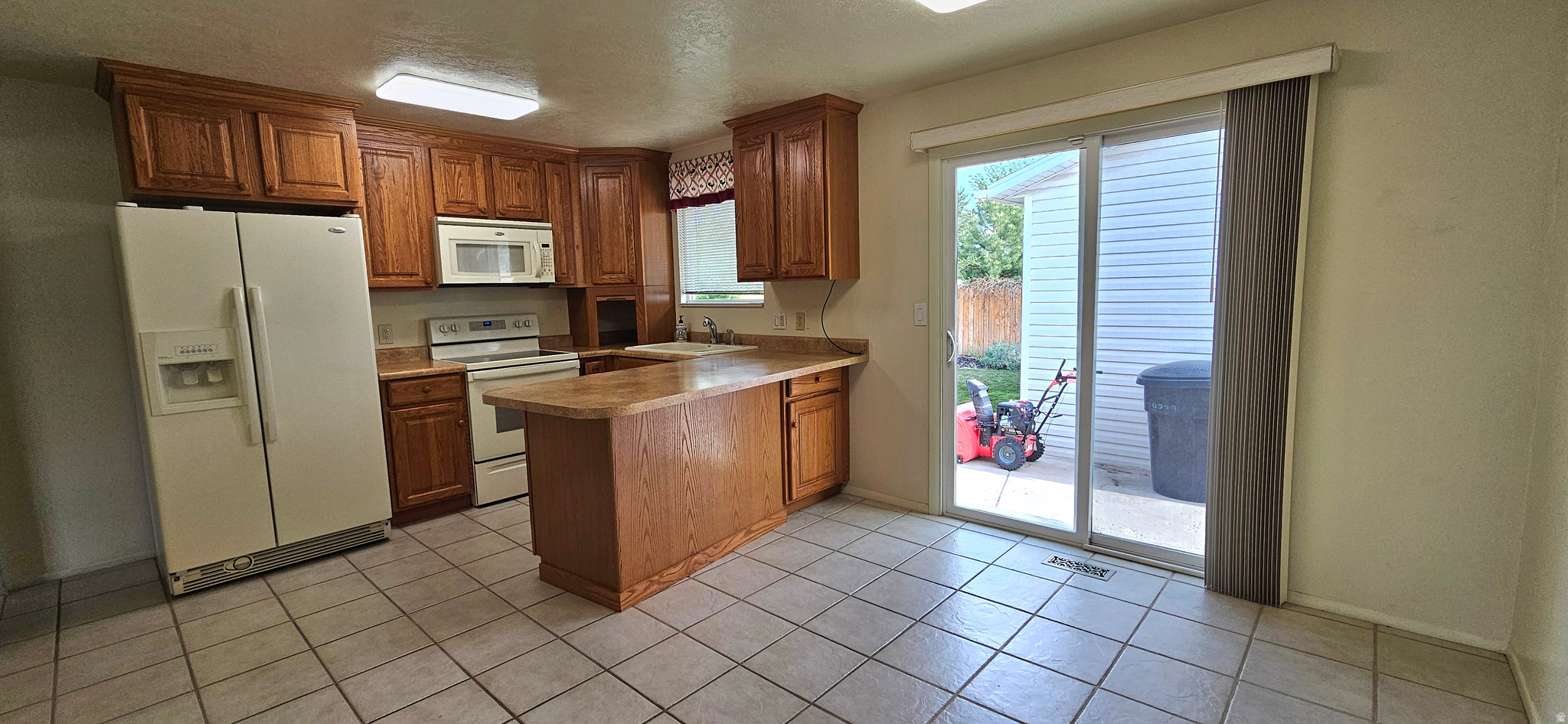 HAZELHURST #6 - Residential