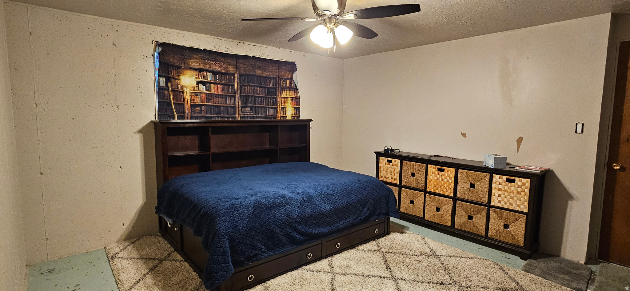 HAZELHURST #6 - Residential