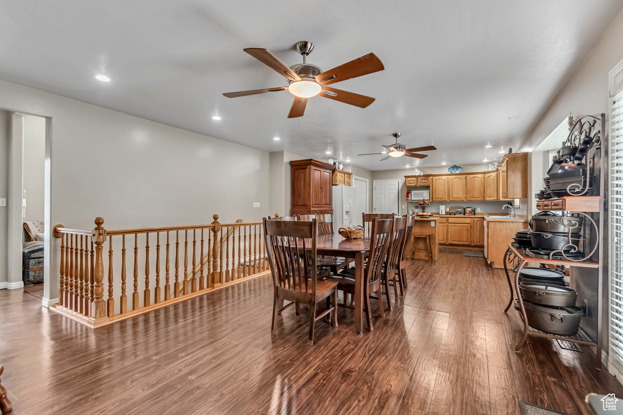 COUNTRY MANOR ESTATE - Residential