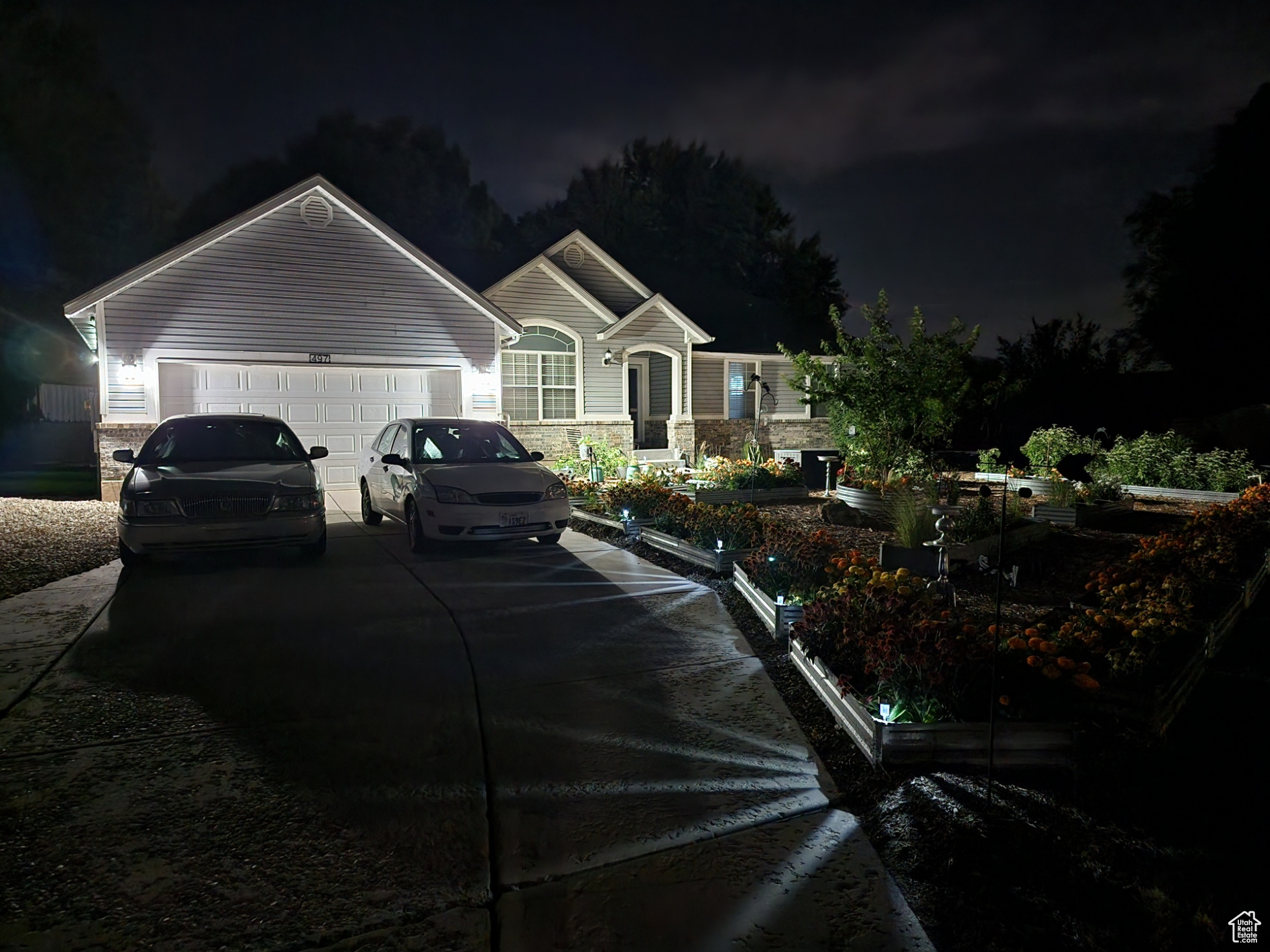 COUNTRY MANOR ESTATE - Residential