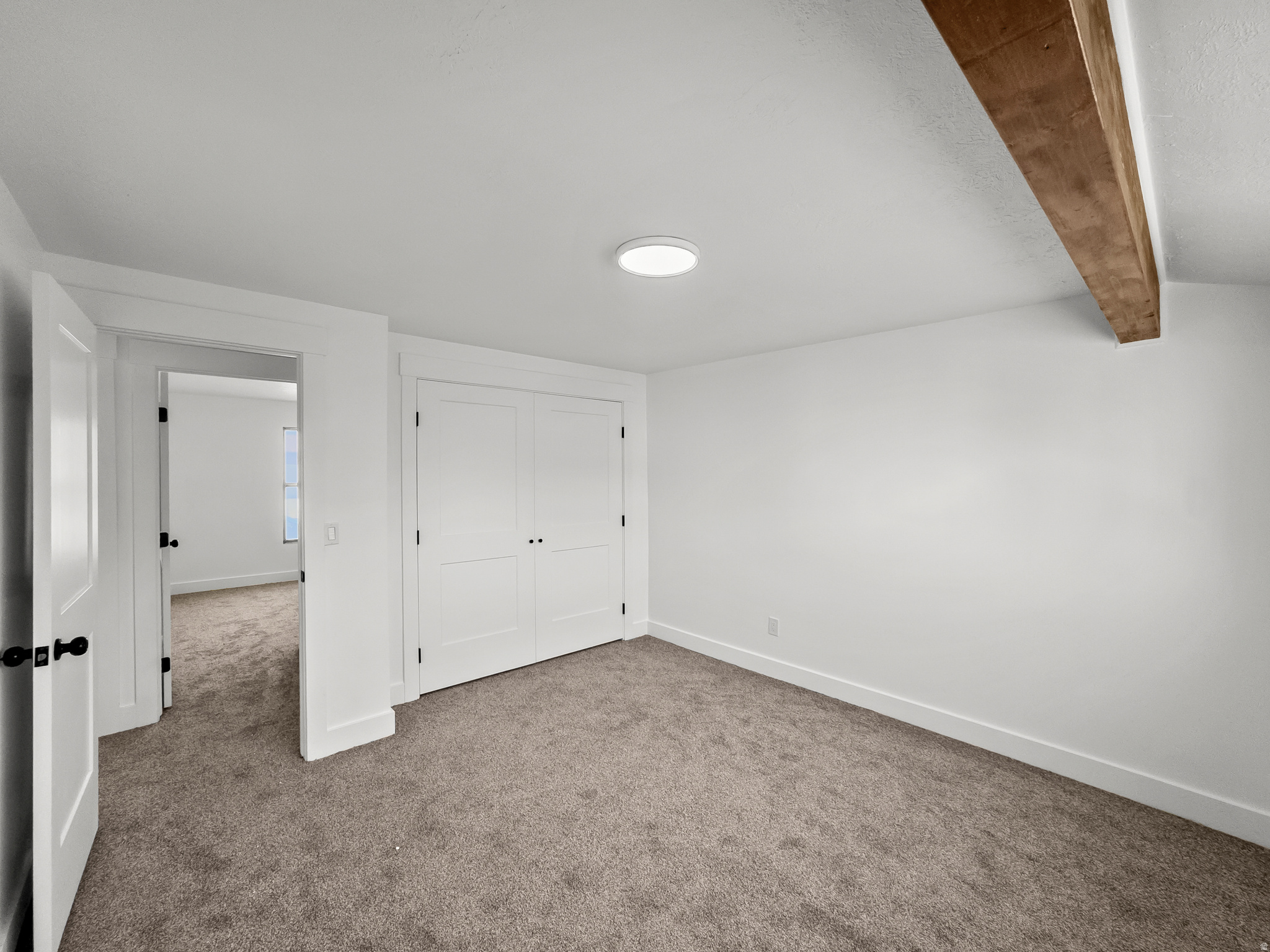 COUNTRY VILLAGE - Residential