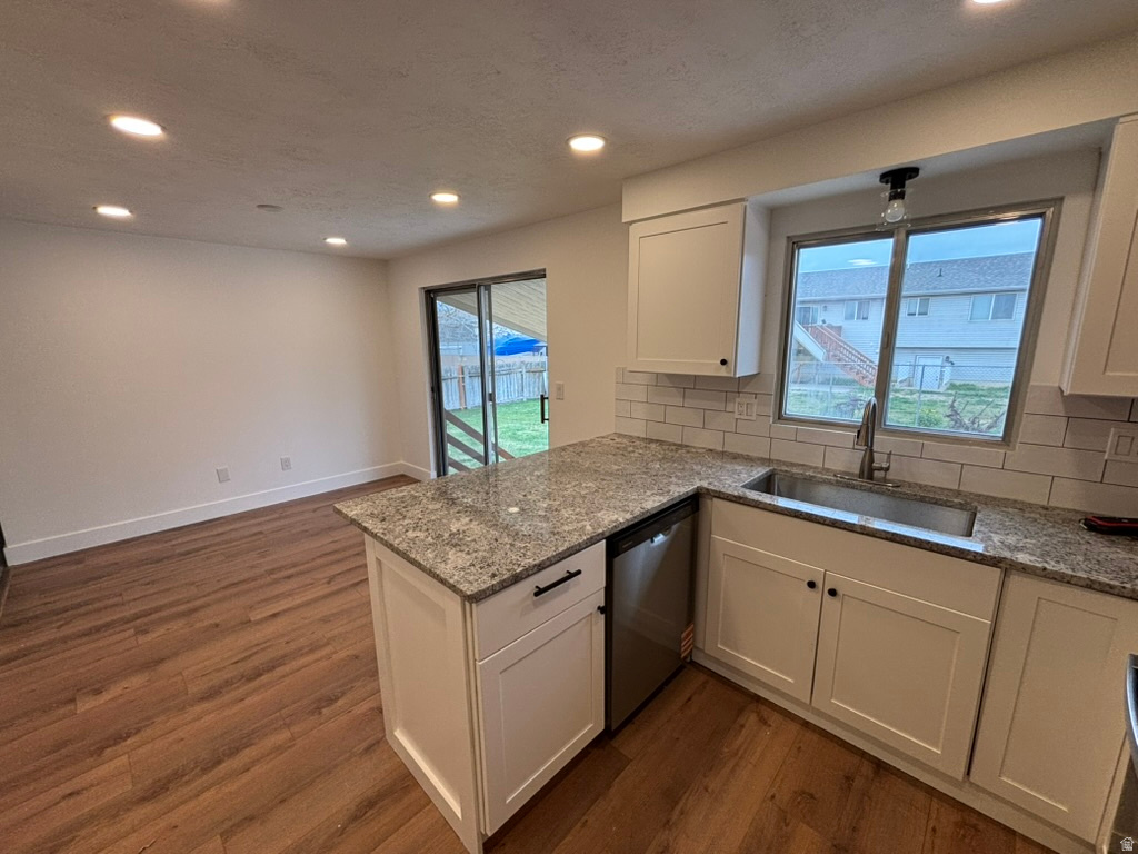 COUNTRY VILLAGE - Residential