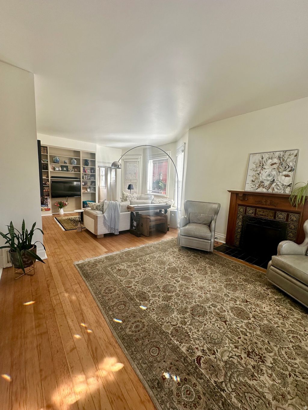 Photo of 76 N S ST, Salt Lake City, UT 84103 (MLS # 2155120)