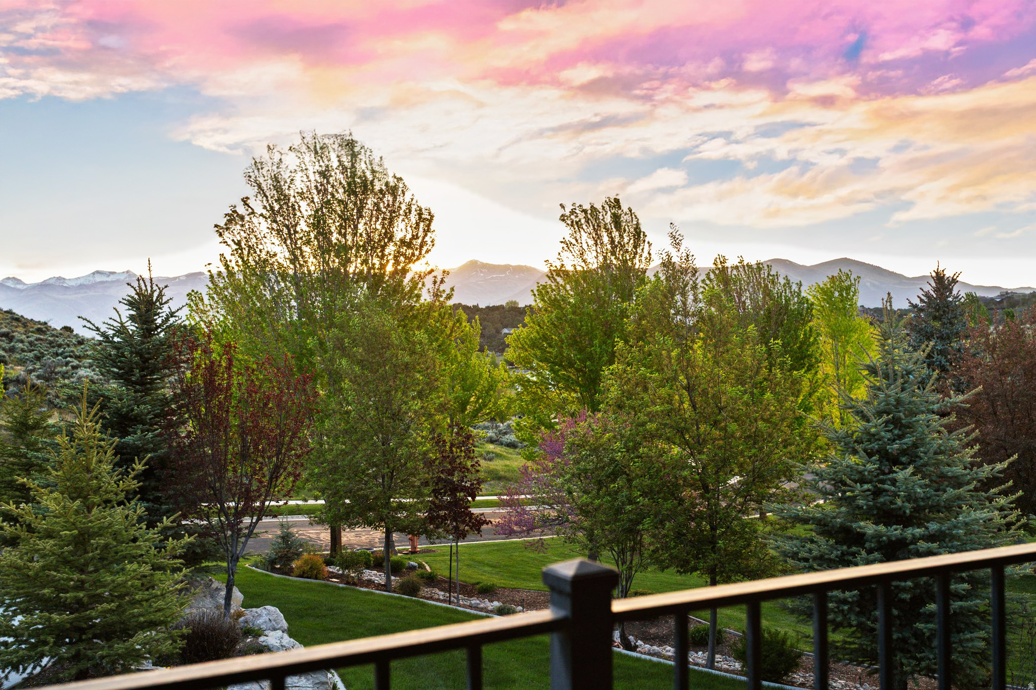 CROSSINGS AT LAKE CR - Residential