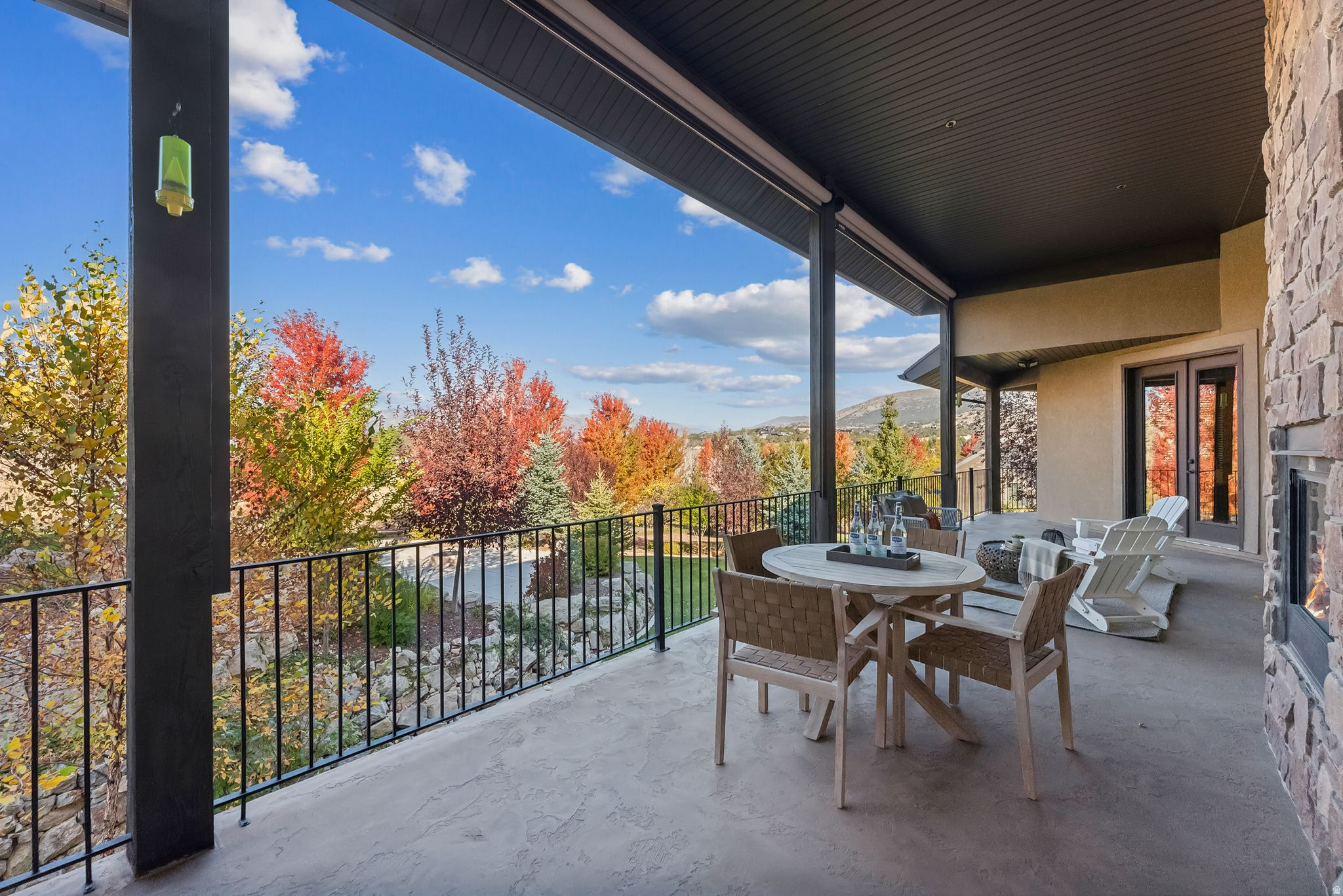 CROSSINGS AT LAKE CR - Residential