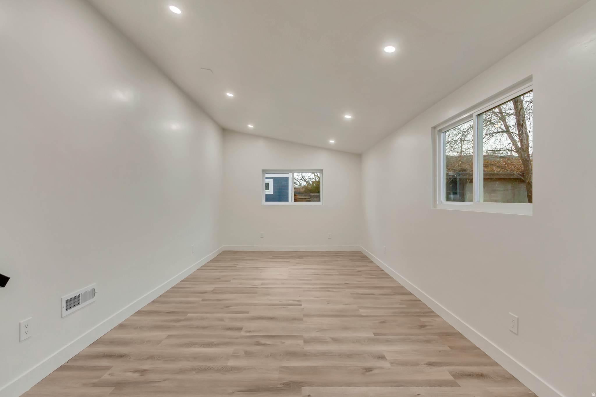 NIBLEY PARK - Residential