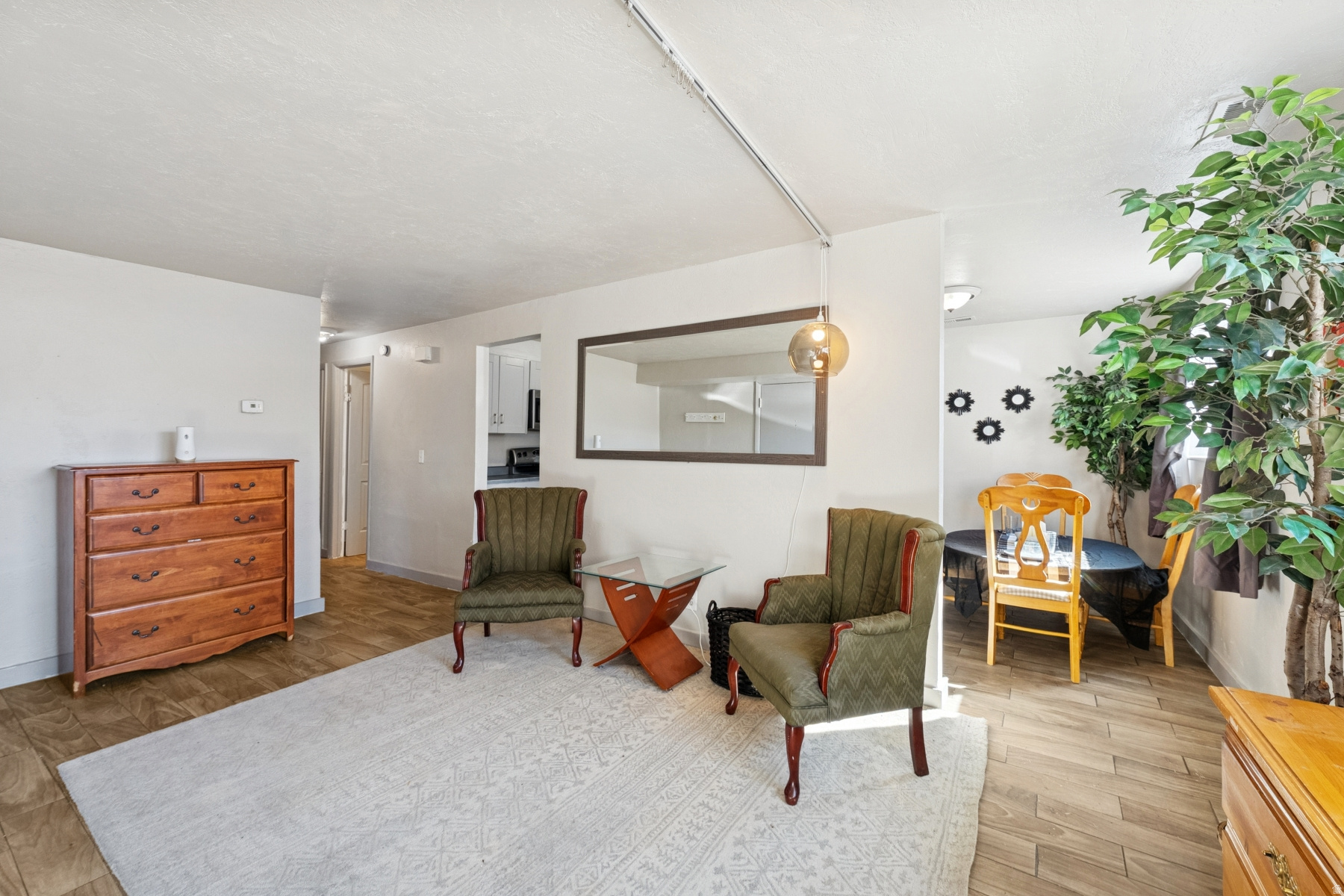 IRVING CIRCLE CONDM - Residential