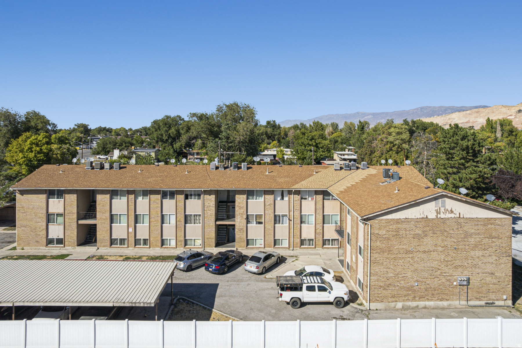 IRVING CIRCLE CONDM - Residential