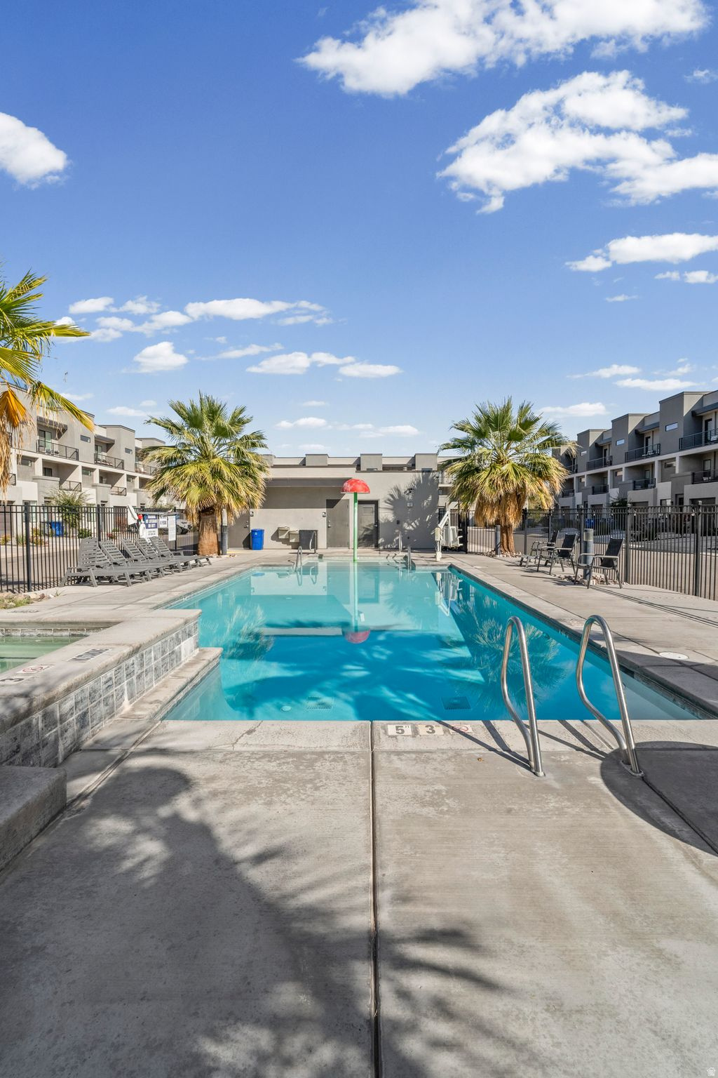 VUE AT GREEN VALLEY - Residential