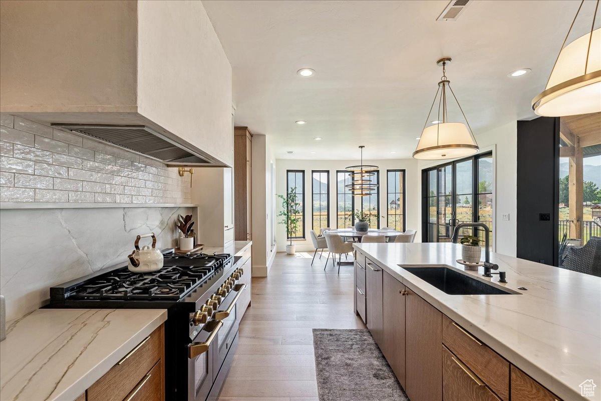 EAGLE RIDGE - Residential