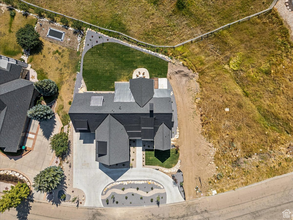 EAGLE RIDGE - Residential