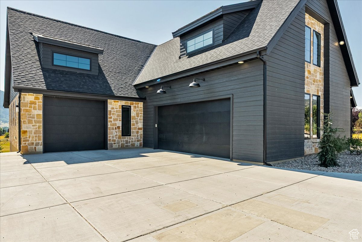 EAGLE RIDGE - Residential