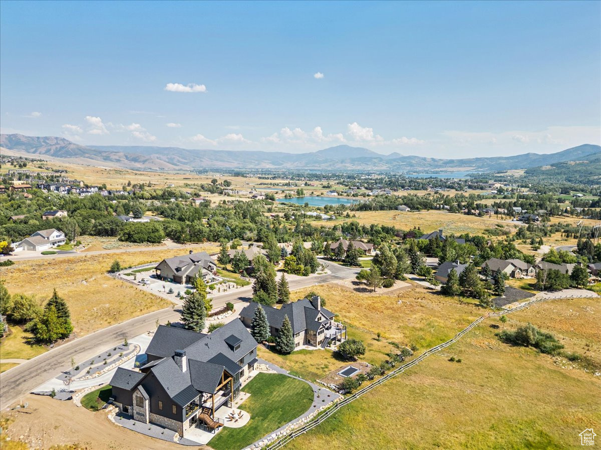 EAGLE RIDGE - Residential