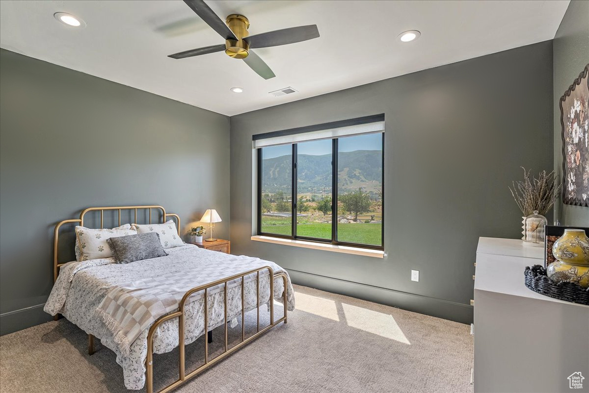 EAGLE RIDGE - Residential