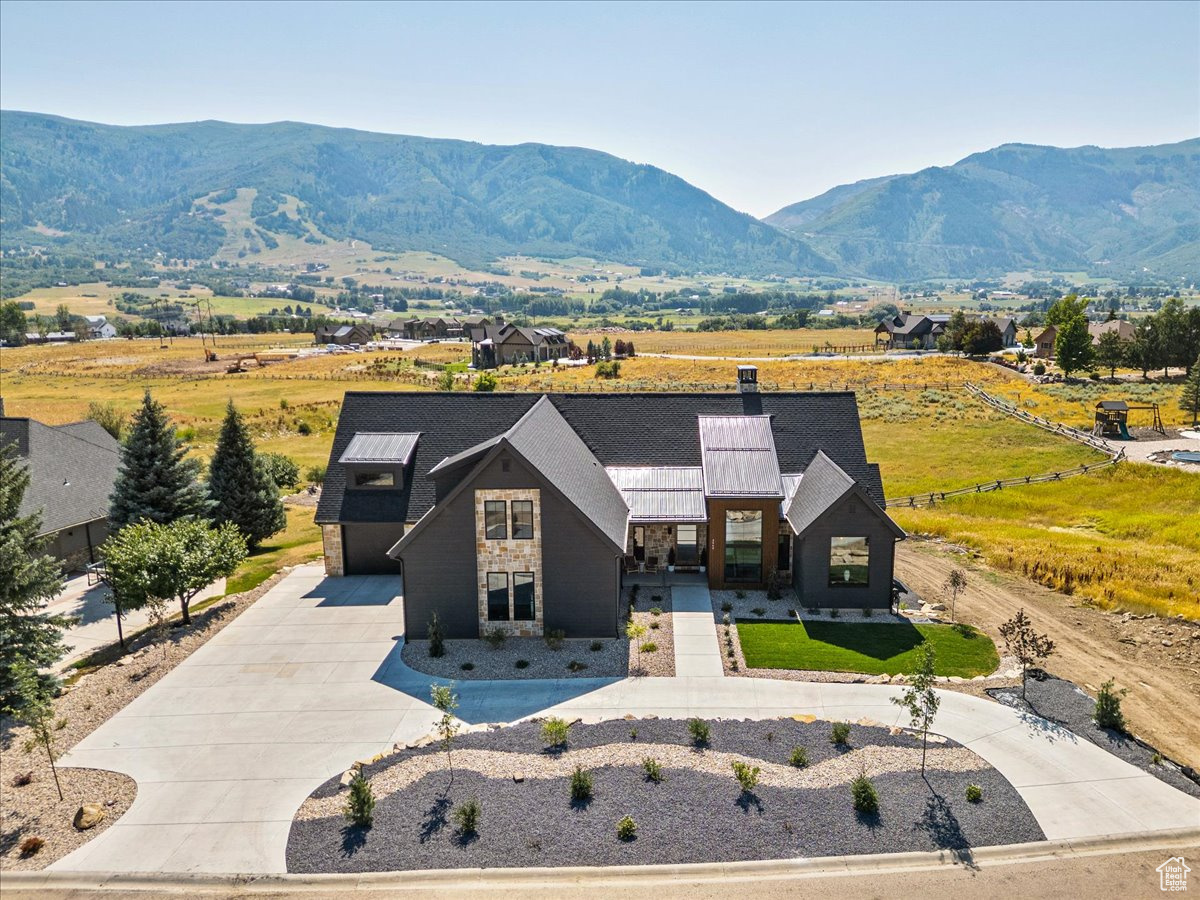 EAGLE RIDGE - Residential