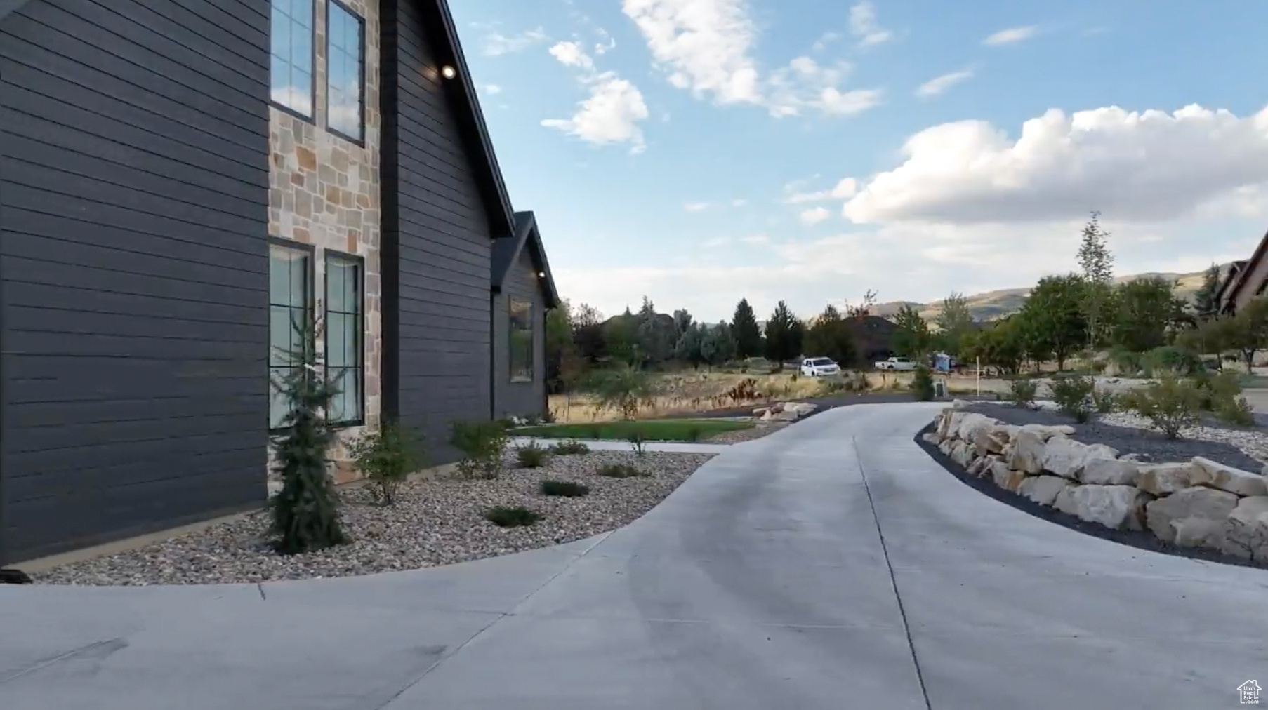 EAGLE RIDGE - Residential