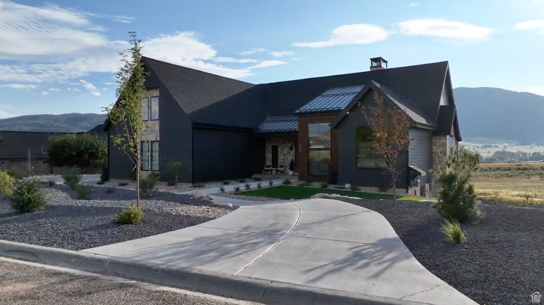 EAGLE RIDGE - Residential