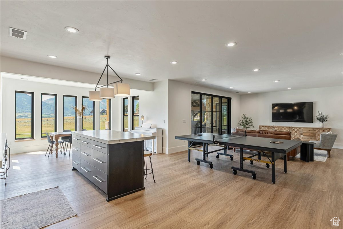 EAGLE RIDGE - Residential