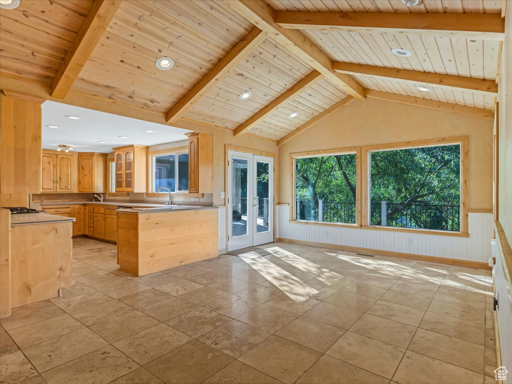 THOUSAND OAKS - Residential