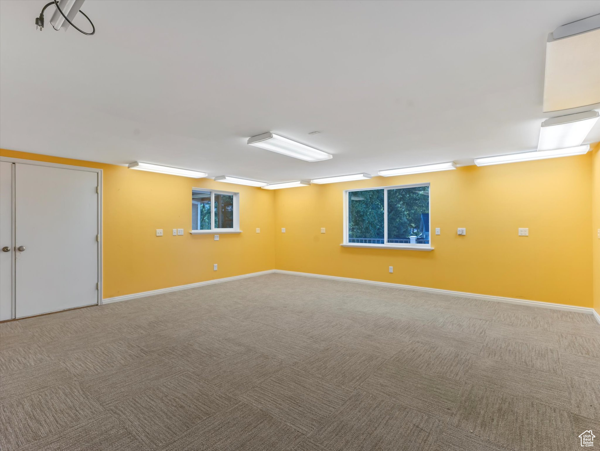 THOUSAND OAKS - Residential